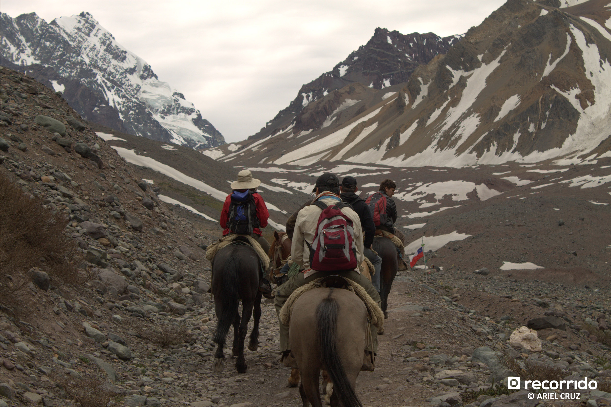 El Cajón del Maipo Como llegar, trekking & termas